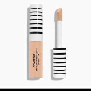 COVERGIRL Concealer Cream with Doe-Foot Applicator and Modern Packaging